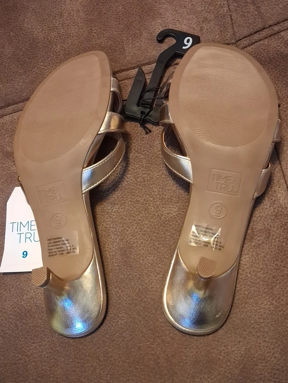 Time And Tru Metallic Gold Women’s Slide Kitten Heel Sandals - Size 9
